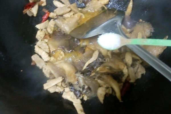 蘑菇炒肉的做法图解10