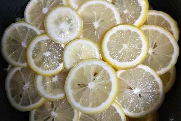 冰糖川贝柠檬膏的做法图解4