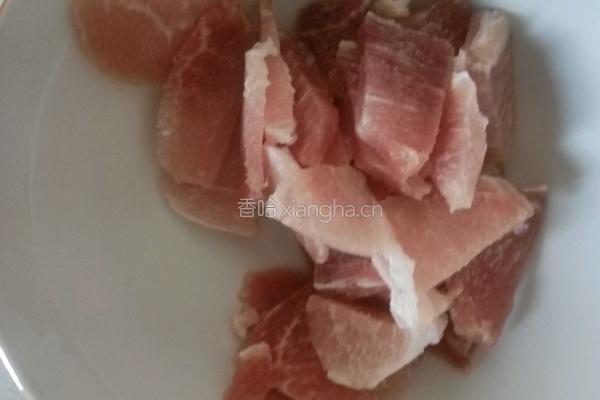土豆白菜炖肉的做法图解3