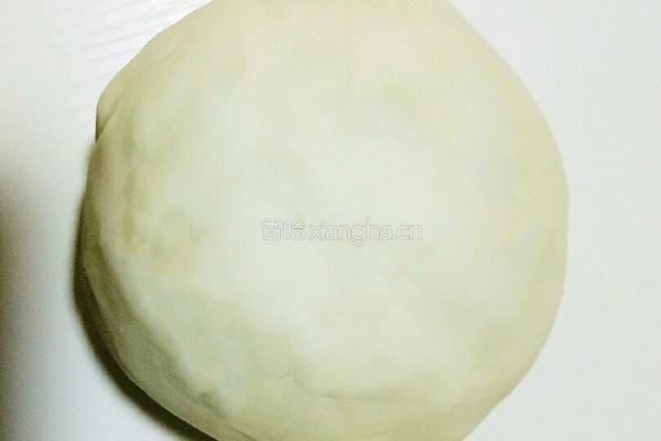 爱心韭菜盒子的做法图解1