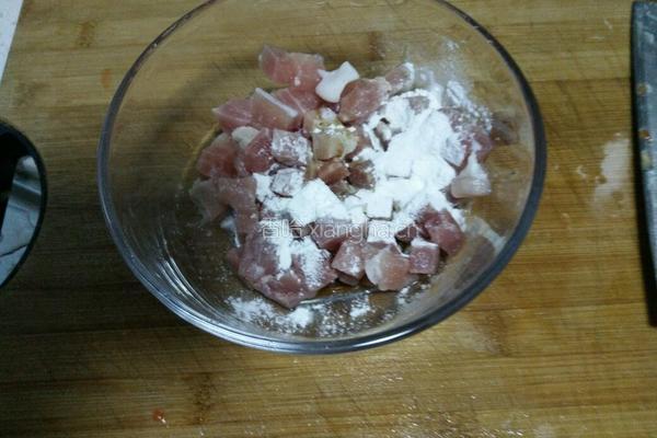 肉炒豌豆的做法图解2
