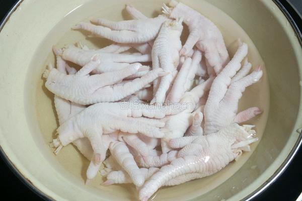 香辣凤爪的做法图解2