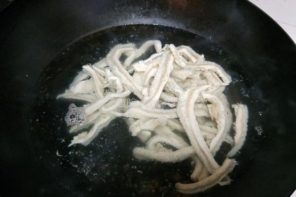 家常麻辣拌牛肚的做法图解2
