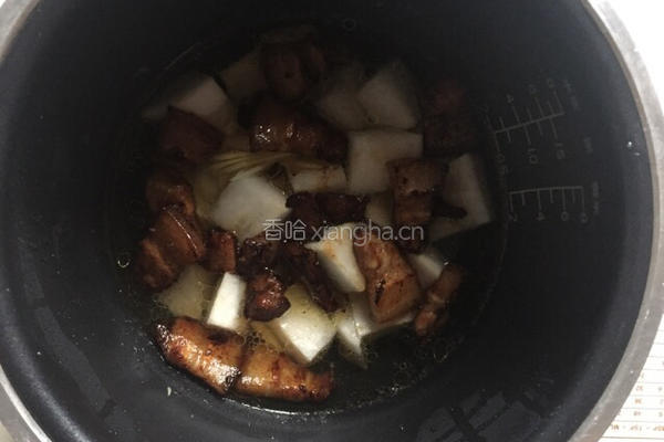 冬日御寒之白萝卜炖五花肉的做法图解7