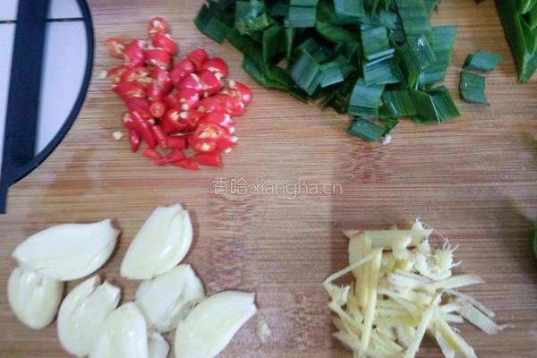 香菇薯粉汆肥羊的做法图解2