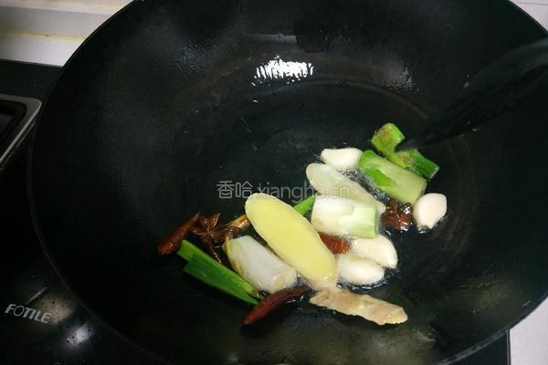 牛肉炖西红柿木耳的做法图解3