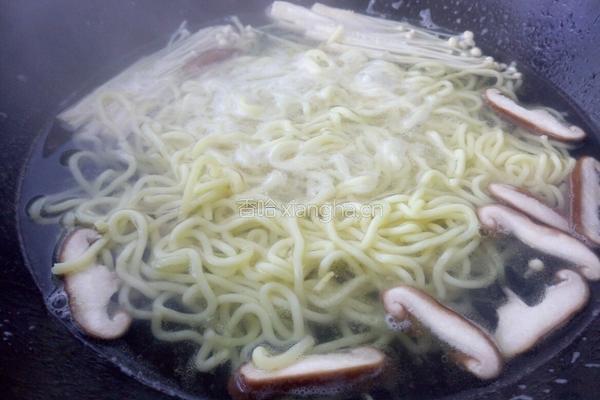 快手火锅拉面的做法图解5