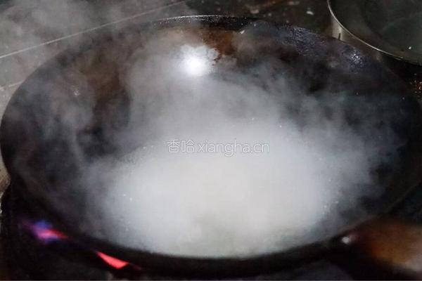 干菜河虾汤的做法图解2