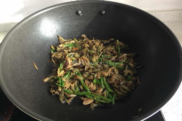 清炒茄丝的做法图解7