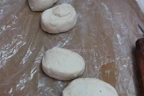 奶黄包的做法图解3