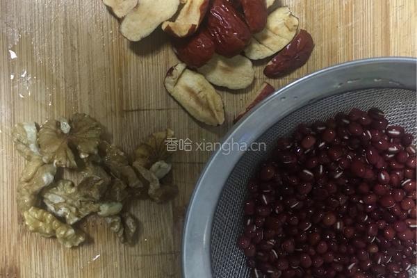 红枣核桃红豆浆的做法图解3