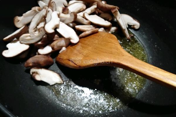 香菇炒圆椒的做法图解5