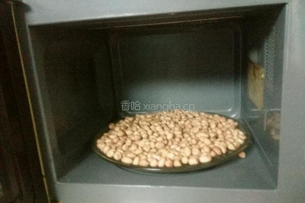 花生芝麻牛轧糖的做法图解1