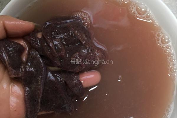 菠菜猪肝汤的做法图解4