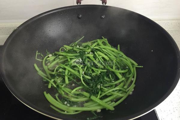 蒜蓉茼蒿的做法图解5