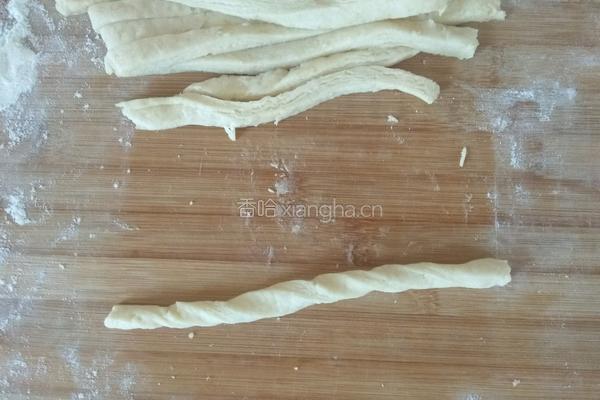 奶香千层麻花的做法图解24