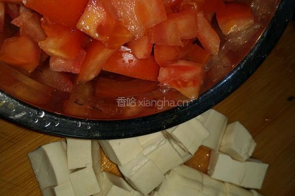 番茄豆腐的做法图解1