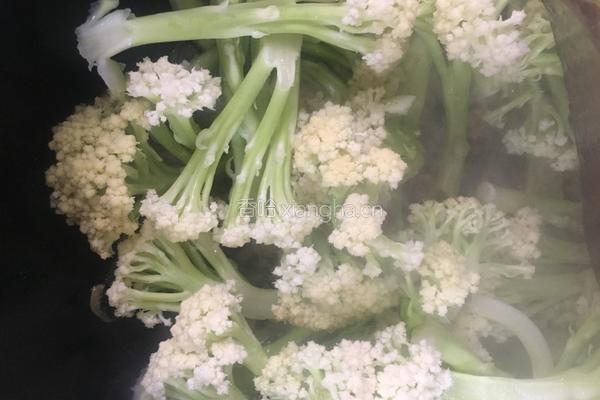 虾皮炒花菜的做法图解5
