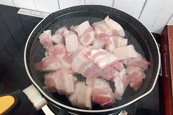 红烧肉炖土豆的做法图解4