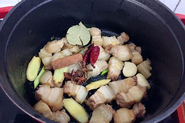 红烧肉炖土豆的做法图解13