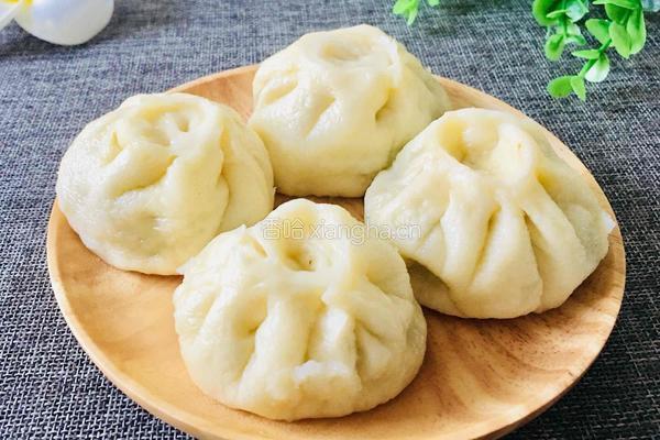 荠菜猪肉馅包子的做法图解20