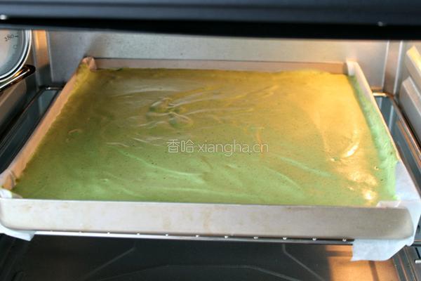 抹茶奶油蛋糕卷的做法图解13