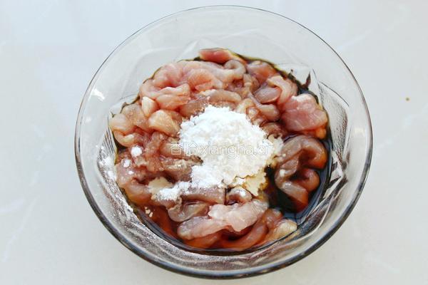 芹菜炒肉丝的做法图解3