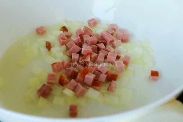 香菇酱炒饭的做法图解3
