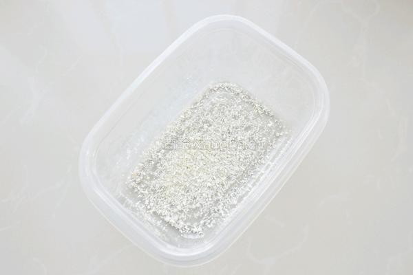 椰香牛奶小方的做法图解1