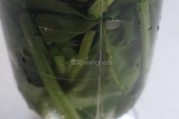 菠菜火腿肠卷饼的做法图解2