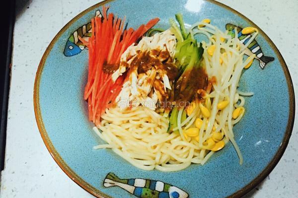 鸡丝凉面