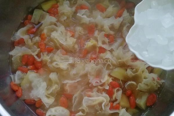 雪耳杞子红薯糖水的做法图解8