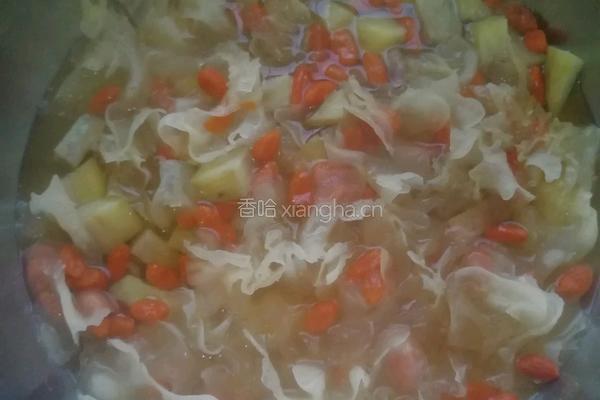 雪耳杞子红薯糖水的做法图解9