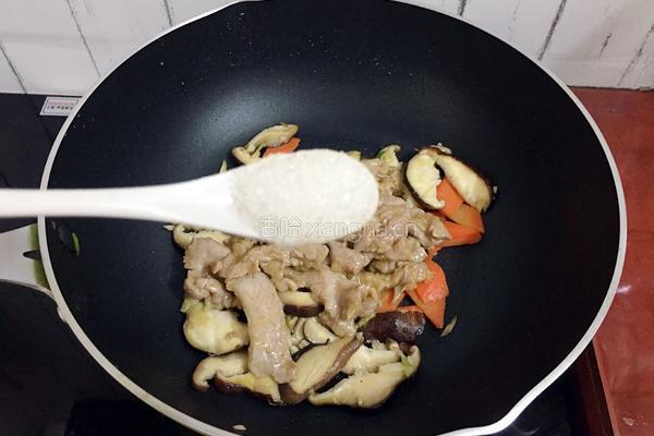 香菇炒肉的做法图解16