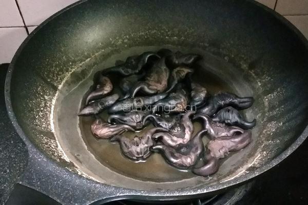 盐水菱角的做法图解3