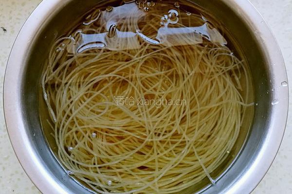 肉沫粉条的做法图解2