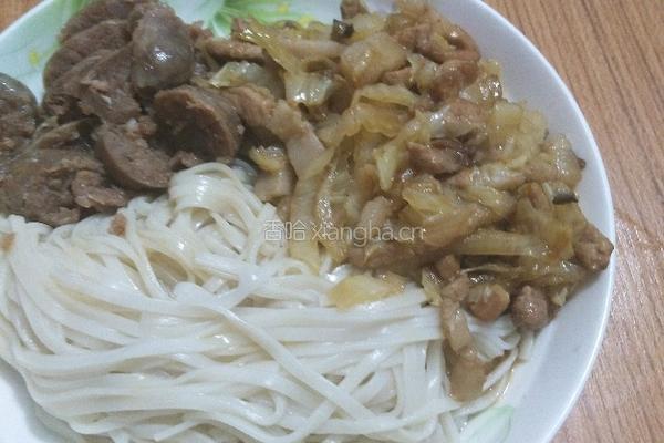 海参白菜肉丝面