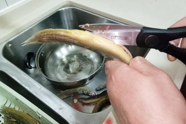 响螺泥鳅汤的做法图解4