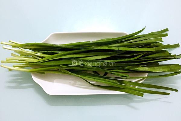 烤韭菜的做法图解1