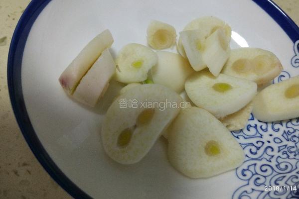 洋葱胡萝卜番茄牛肉汤的做法图解3