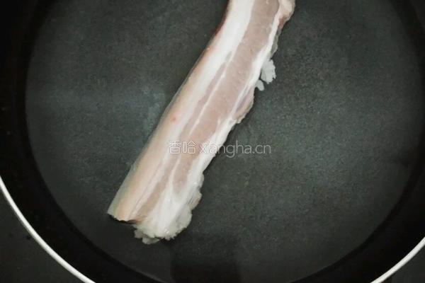 红烧肉焖海参的做法图解2