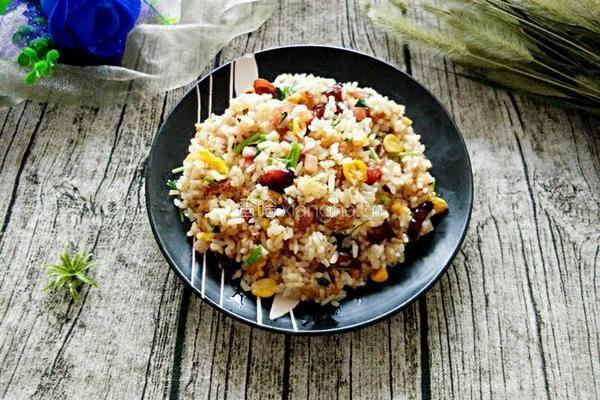 腊肠蛋炒饭