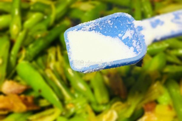 香菇酱辣炒雪豆的做法图解12