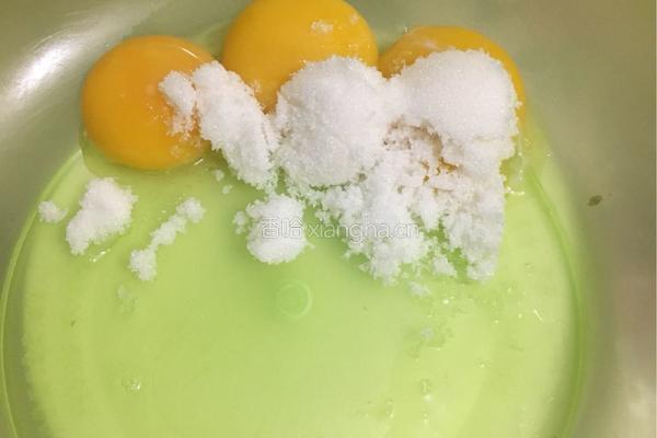 草莓芒果双拼盒子蛋糕的做法图解2