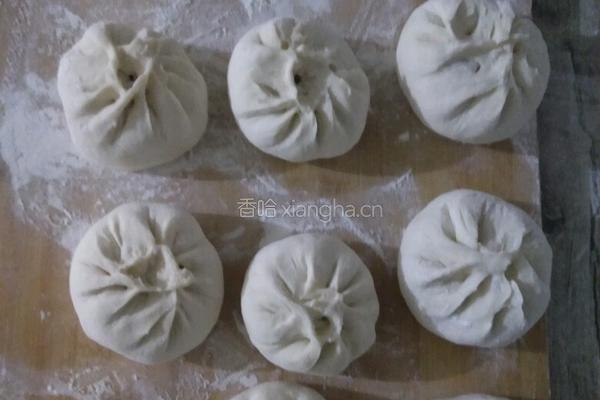 家常猪肉酸菜馅包子的做法图解6