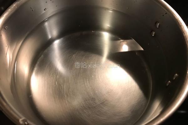 川贝冰糖炖银耳雪梨汤的做法图解9