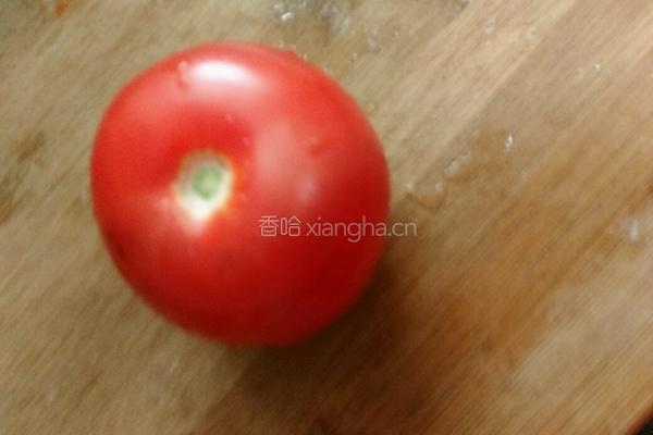 番茄玫瑰的做法图解1