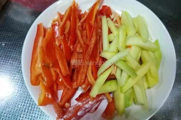 芒果鸡柳的做法图解1