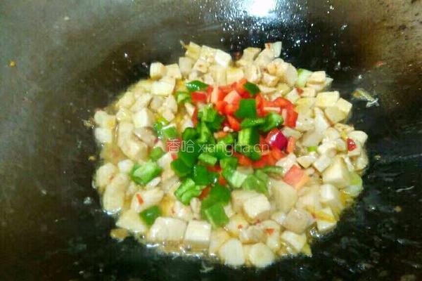 杏鲍菇炒鸡丁的做法图解21