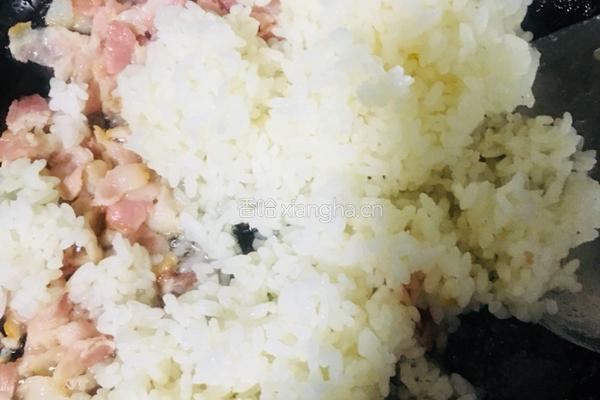 培根鸡蛋炒饭的做法图解15